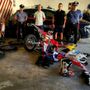 Pieve del Cairo, i carabinieri recuperano tre moto da enduro rubate a Ottobiano: erano nascoste nell'intercapedine di un furgone Pieve del Cairo, i carabinieri recuperano tre moto da enduro rubate a Ottobiano: erano nascoste nell'intercapedine di un furgone