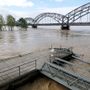 Le immagini del Po in piena al Ponte della Gerola