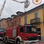 Voghera: incendio su tetto di un'abitazione, in azione i Vigili del fuoco