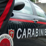 Cassolnovo: lascia un mazzo di rose e un bigliettino sull'auto della ex, ma aveva il divieto di avvicinamento. Scatta l'arresto per un 40enne