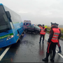 Autobus di linea carico di studenti esce di strada sulla provinciale 211, grosso spavento ma nessun ferito