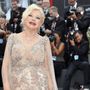 Sandra Milo, vandalizzata la tomba. La figlia Azzurra: &quot;Un giorno anche tu finirai sotto terra...&quot;
