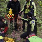 I Vigili del fuoco del comando di Pavia decisivi per il ritrovamento di un'anziana 92enne nel Parmense