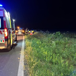 Villa Biscossi: scontro auto-moto sulla statale 211, 39enne trasportato all'ospedale di Como in elicottero