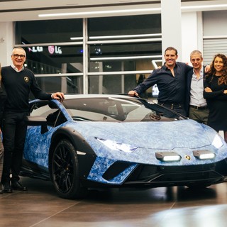 Lamborghini Milano celebra l’eccellenza italiana con la consegna di huracan sterrato “opera unica”