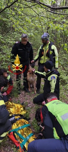 I Vigili del fuoco del comando di Pavia decisivi per il ritrovamento di un'anziana 92enne nel Parmense