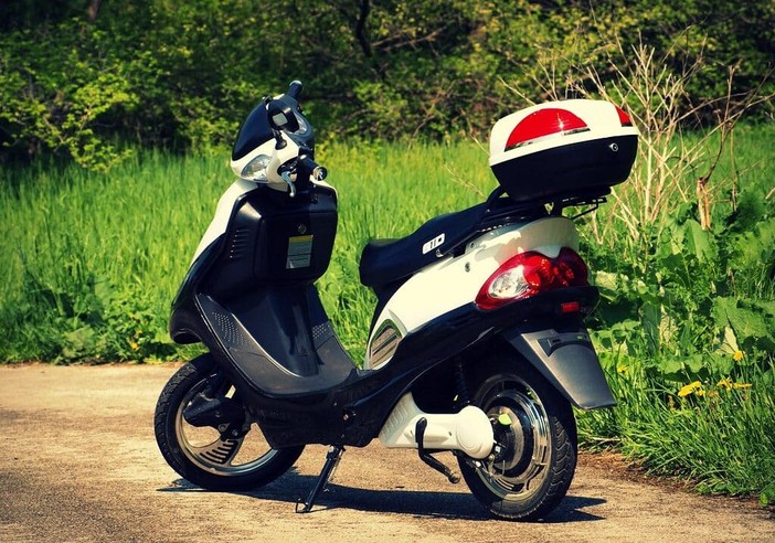 Operaio 27enne muore a Voghera mentre va al lavoro in scooter Operaio 27enne muore a Voghera mentre va al lavoro in scooter