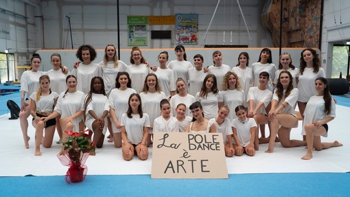 Mortara, festa di fine anno per la sezione pole dance della Costanza A.Massucchi