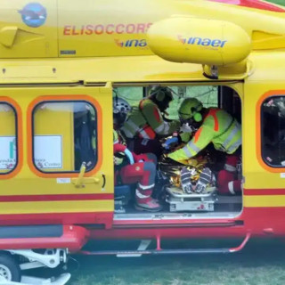 Cede la soletta, grave operaio caduto da 3 metri al Centro Tennis del Brallo