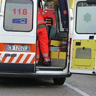 Gropello: scontro auto-moto in via Pavia, ferito un centauro 32enne