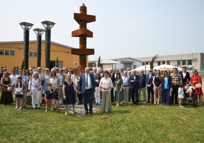 Cerano, un monumento in ricordo di Luciana Bruno Parola