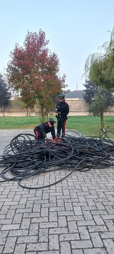 San Martino Siccomario: fermato con 100 chili di rame e fibra ottica, nei guai un pavese