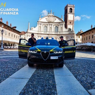 Vigevano, si spacciava per circolo culturale ma in realtà era un ristorante con 27 lavoratori irregolari