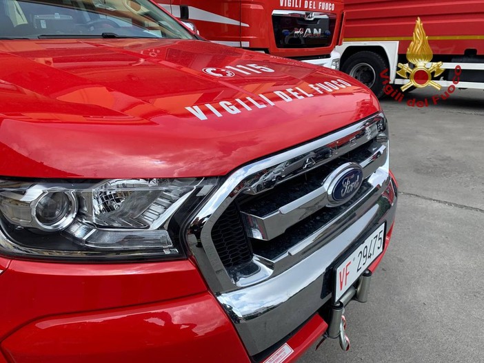 Pavia, i Vigili del fuoco celebrano la ricorrenza della loro istituzione con una mostra dei mezzi a palazzo Malaspina