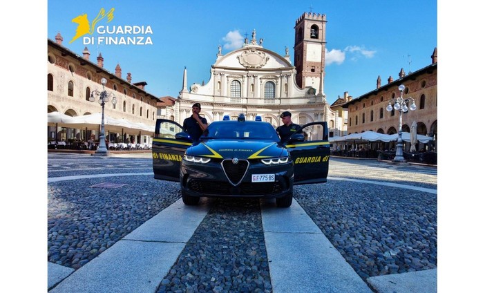 Vigevano, si spacciava per circolo culturale ma in realtà era un ristorante con 27 lavoratori irregolari