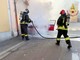 Valle: incendio su auto alimentata a gpl, strada chiusa per circa un'ora Valle: incendio su auto alimentata a gpl, strada chiusa per circa un'ora