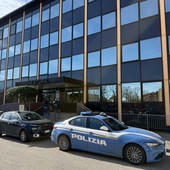 Pavia,  fuga spericolata in scooter e spaccio di droga: la Polizia di Stato blocca e denuncia un cittadino irregolare