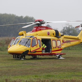 Ottobiano: cade sulla pista da motocross, 14enne trasportato con l'elicottero al San Matteo di Pavia