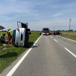 Ottobiano: frontale tra auto sulla statale 756, ferite due persone