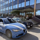 Pavia, la Polizia di Stato interviene durante una festa abusiva pubblicizzata sui social: riscontrate gravi violazioni di sicurezza Pavia, la Polizia di Stato interviene durante una festa abusiva pubblicizzata sui social: riscontrate gravi violazioni di sicurezza
