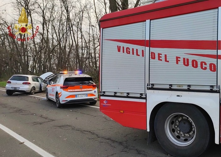 Mattinata di incidenti sulla 494, feriti e traffico in tilt Mattinata di incidenti sulla 494, feriti e traffico in tilt