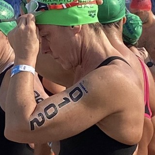 Nuoto: i racconti di Monica Cordano l'atleta Vigevanese regina delle acque libere, che si è cimentata in due emozionanti imprese natatorie
