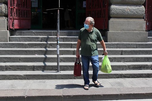 L'epidemia di Covid cancella 600.000 lavoratori L'epidemia di Covid cancella 600.000 lavoratori