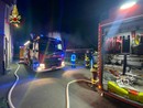 Sannazzaro: rogo in un capannone, alcuni veicoli divorati dalle fiamme