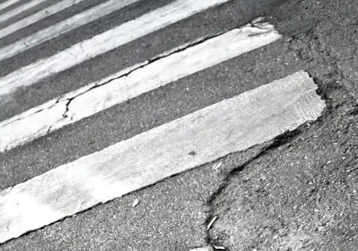 Milano, investe due sorelle sulle strisce: una muore Milano, investe due sorelle sulle strisce: una muore