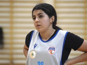 Cameri, scomparsa la 17enne Nour Ferchichi: genitori senza notizie da sabato Cameri, scomparsa la 17enne Nour Ferchichi: genitori senza notizie da sabato