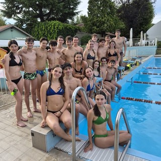Nella foto: gli atleti delle categorie superiori che hanno gareggiato questo fine settimana