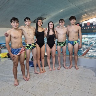 Nella foto: gli atleti dell’H2Sport che hanno gareggiato a Tenero nel Meeting del Verbano