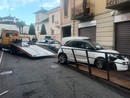 Vigevano: sbanda con l'auto, ne colpisce altre due e finisce sul dehors. Soccorso un 28enne