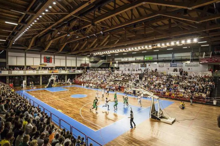 Basket serie A2, capienza del &quot;Mariotti&quot; di La Spezia ridotta a 1540 spettatori, 200 biglietti per i tifosi vigevanesi