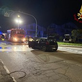 Voghera, scontro tra auto nella notte: intervengono i Vigili del fuoco per un principio di incendio Voghera, scontro tra auto nella notte: intervengono i Vigili del fuoco per un principio di incendio