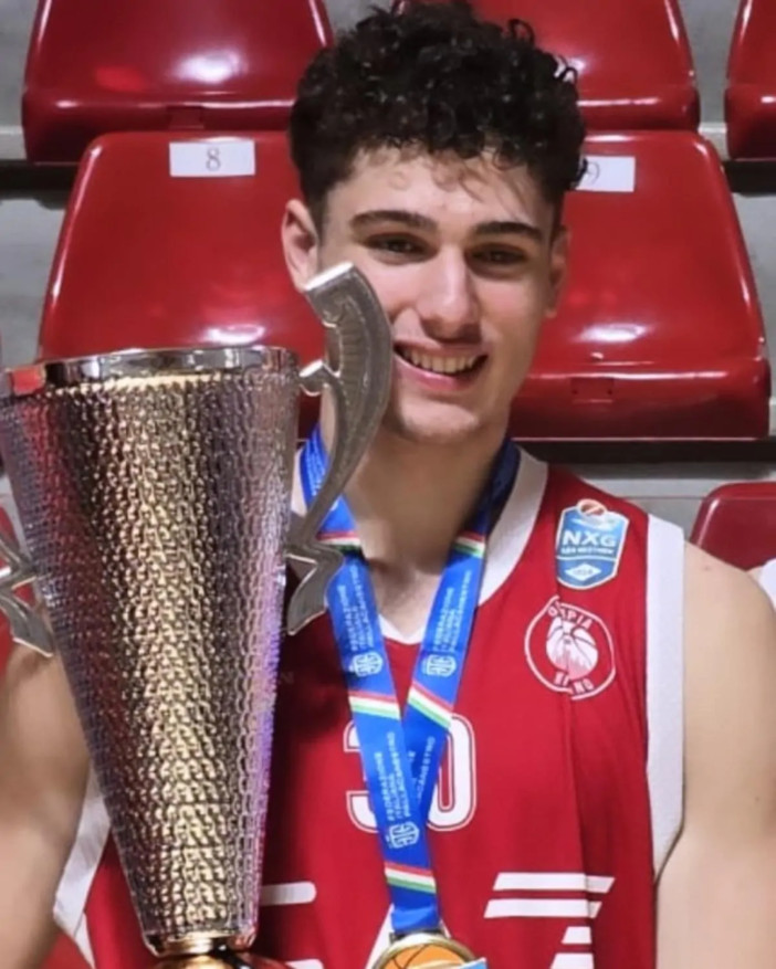 Basket: complimenti a Mattia Grassi, dalla CAT Vigevano allo scudetto con l'under 19 di EA7 Milano