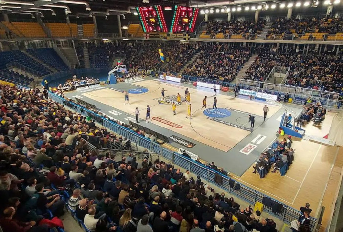 Basket serie A2, pubblico al palaELAchem: +25% nel 2024/25 con oltre 41 mila presenze