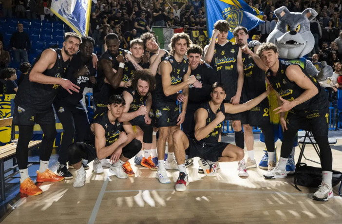 Basket, oltre 500 offerte nelle prime ore dell'asta benefica per le maglie speciali di Vigevano 1955 Basket, oltre 500 offerte nelle prime ore dell'asta benefica per le maglie speciali di Vigevano 1955
