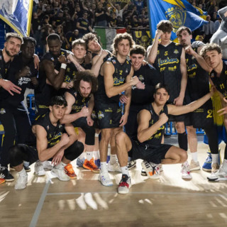 Basket, oltre 500 offerte nelle prime ore dell'asta benefica per le maglie speciali di Vigevano 1955