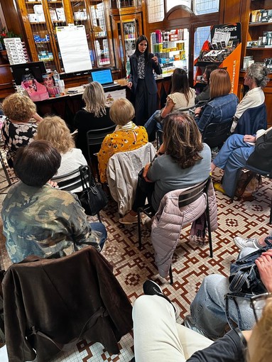 Solidarietà e Salute: Il Soroptimist Club Lomellina ringrazia la Farmacia Vidari per la donazione a favore delle donne di Niscemi Solidarietà e Salute: Il Soroptimist Club Lomellina ringrazia la Farmacia Vidari per la donazione a favore delle donne di Niscemi
