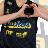 Asta online per le divise speciali di Vigevano 1955, l'ultima sfida: c'è tempo fino alle ore 21 di stasera per abbattere i 3000 euro di donazioni