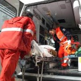 Breme: urtato da un auto, anziano si frattura un piede