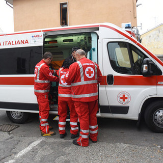 Pavese: scontro fra furgone e moto, due feriti in gravi condizioni
