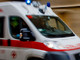 Vigevano: auto esce di strada e finisce contro un cancello in via Gambolina, 69enne trasportato al Civile