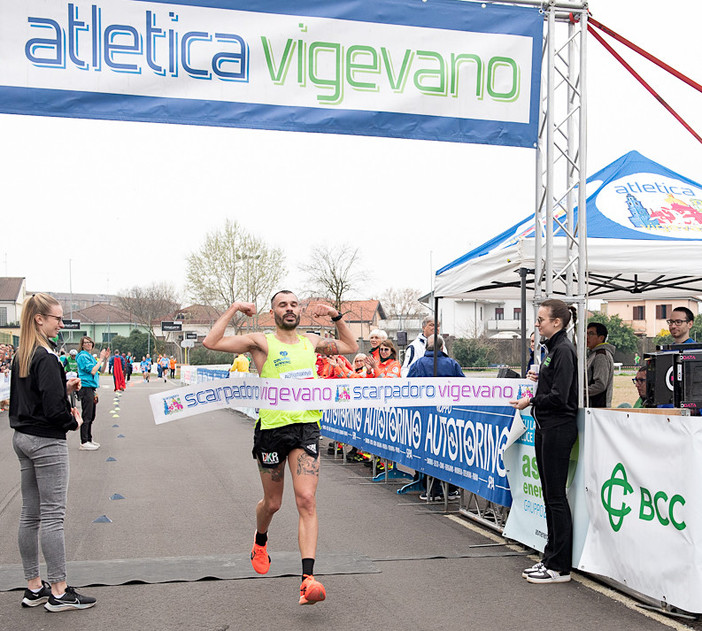 (FOTO) Vigevano: Andrea Soffientini e Antonella Cantoni dominano la 17° edizione della Scarpadoro Half Marathon dei record