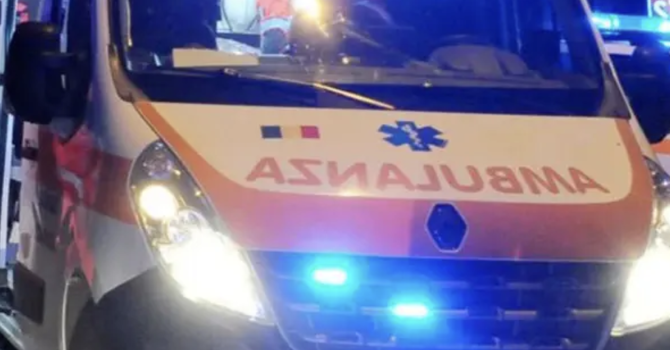 Pieve del Cairo: spingono auto in panne e vengono travolti da un pick up, due feriti uno è in gravi condizioni