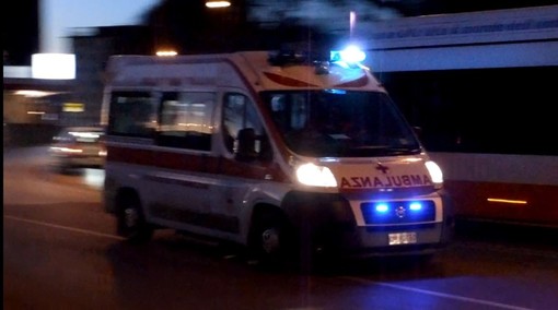 Vigevano: incidente in via Santa Maria, soccorse 2 persone