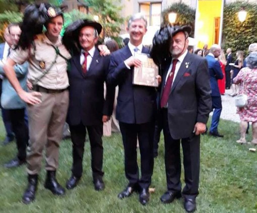 Bersaglieri di Magenta a Milano per la ricorrenza del 14 luglio, la festa nazionale di Francia