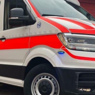 Borgo San Siro: scontro tra due auto, soccorse quattro persone