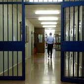 Resta alta la tensione in carcere a Pavia. Aggredito un poliziotto